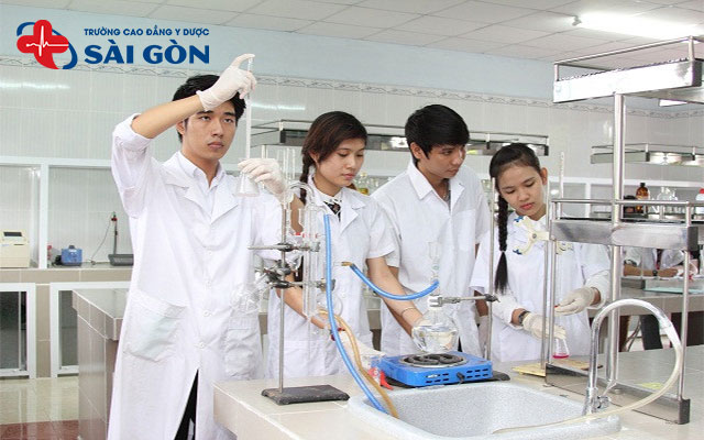 nganh-duoc-khoi-d